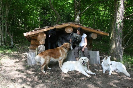 Eicko et Spike, les chiens de Cécile, ont participé à l'inauguration